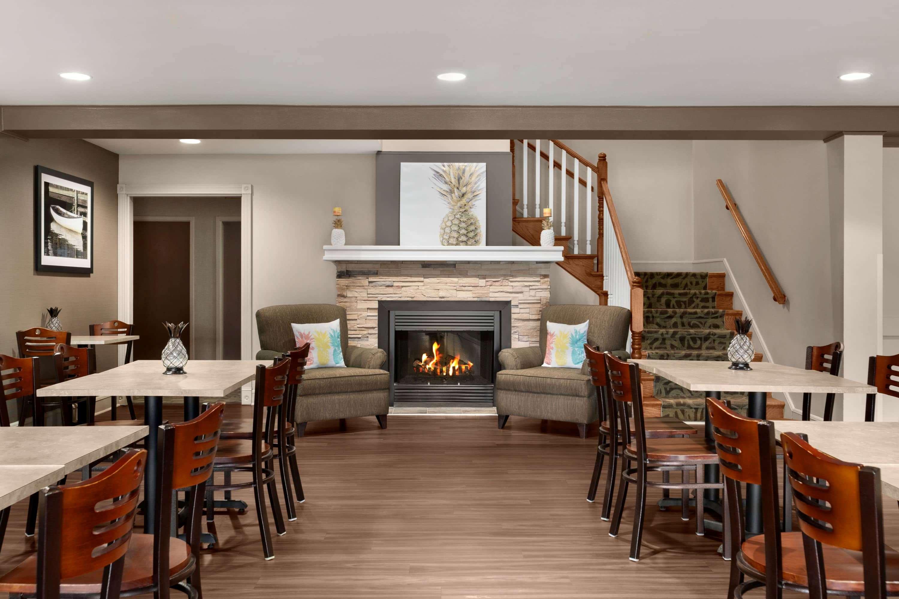 Travelodge Suites By Wyndham Moncton Esterno foto