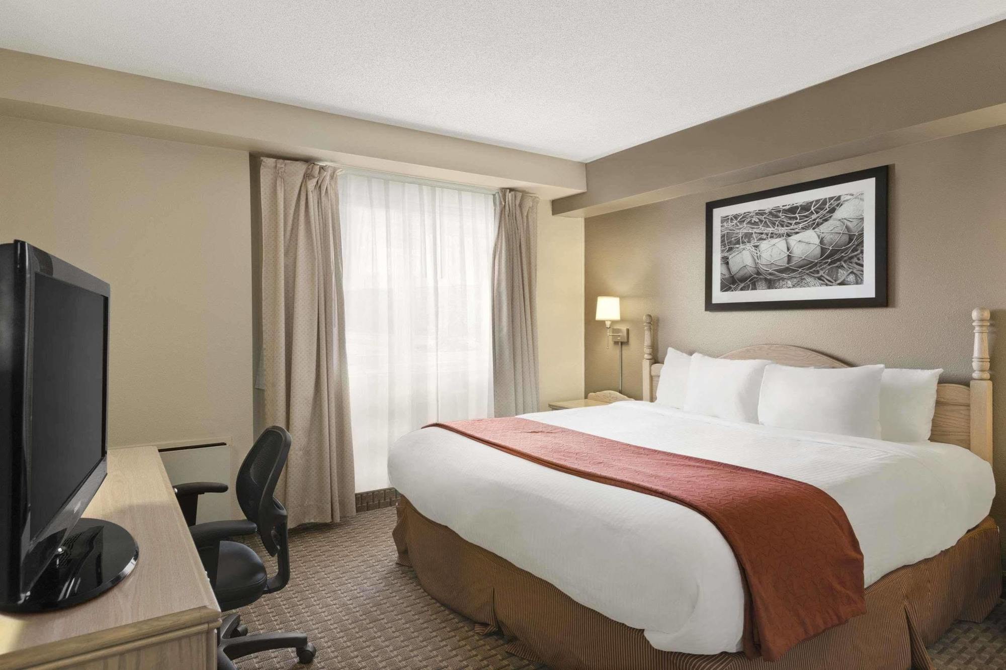 Travelodge Suites By Wyndham Moncton Esterno foto